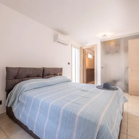 Attico Vista Mare Cvg37 Apartment